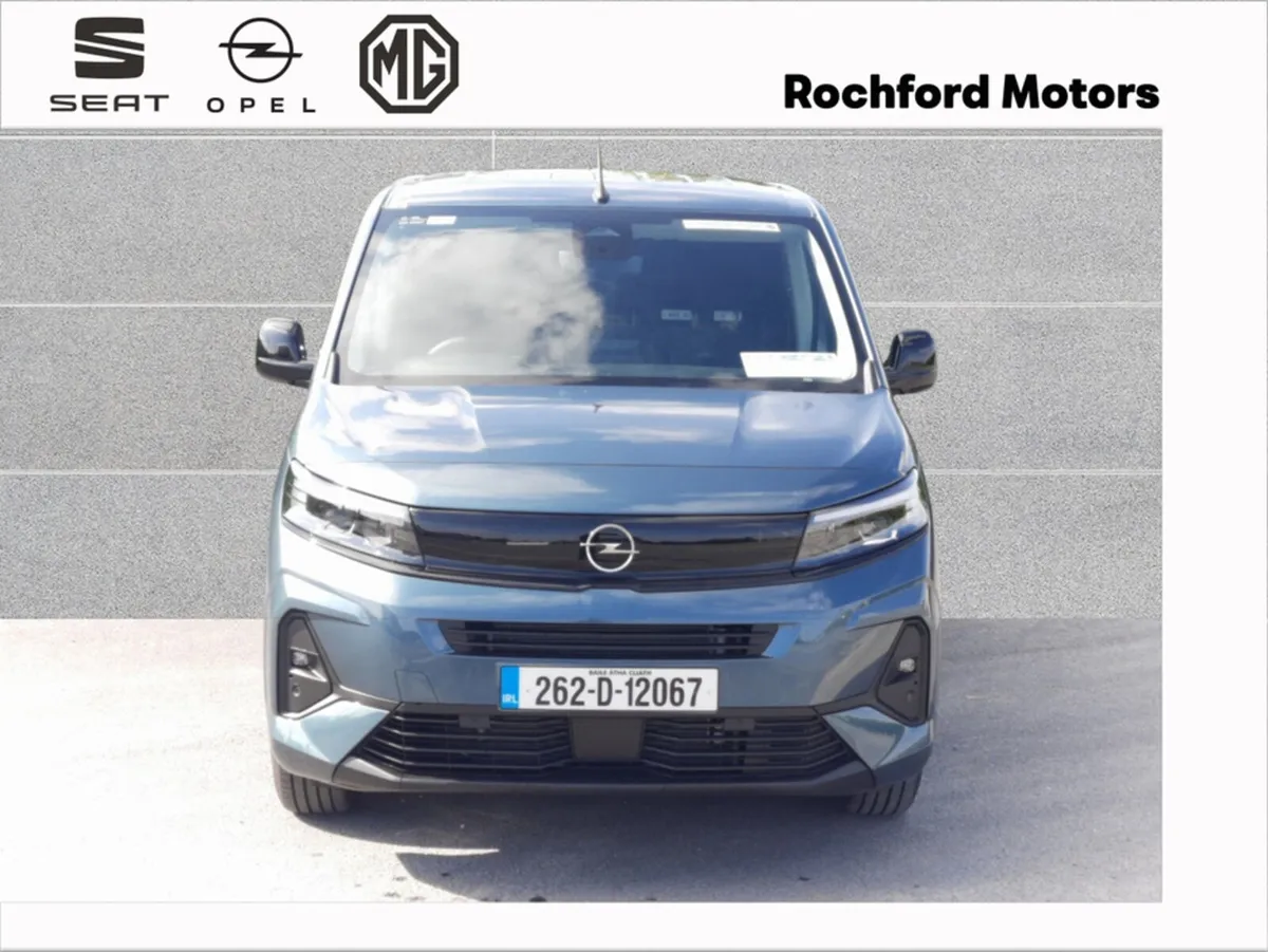 Opel Combo *ALLOYS* L1H1 Sportive 1.5 130HP AUTO - Image 2