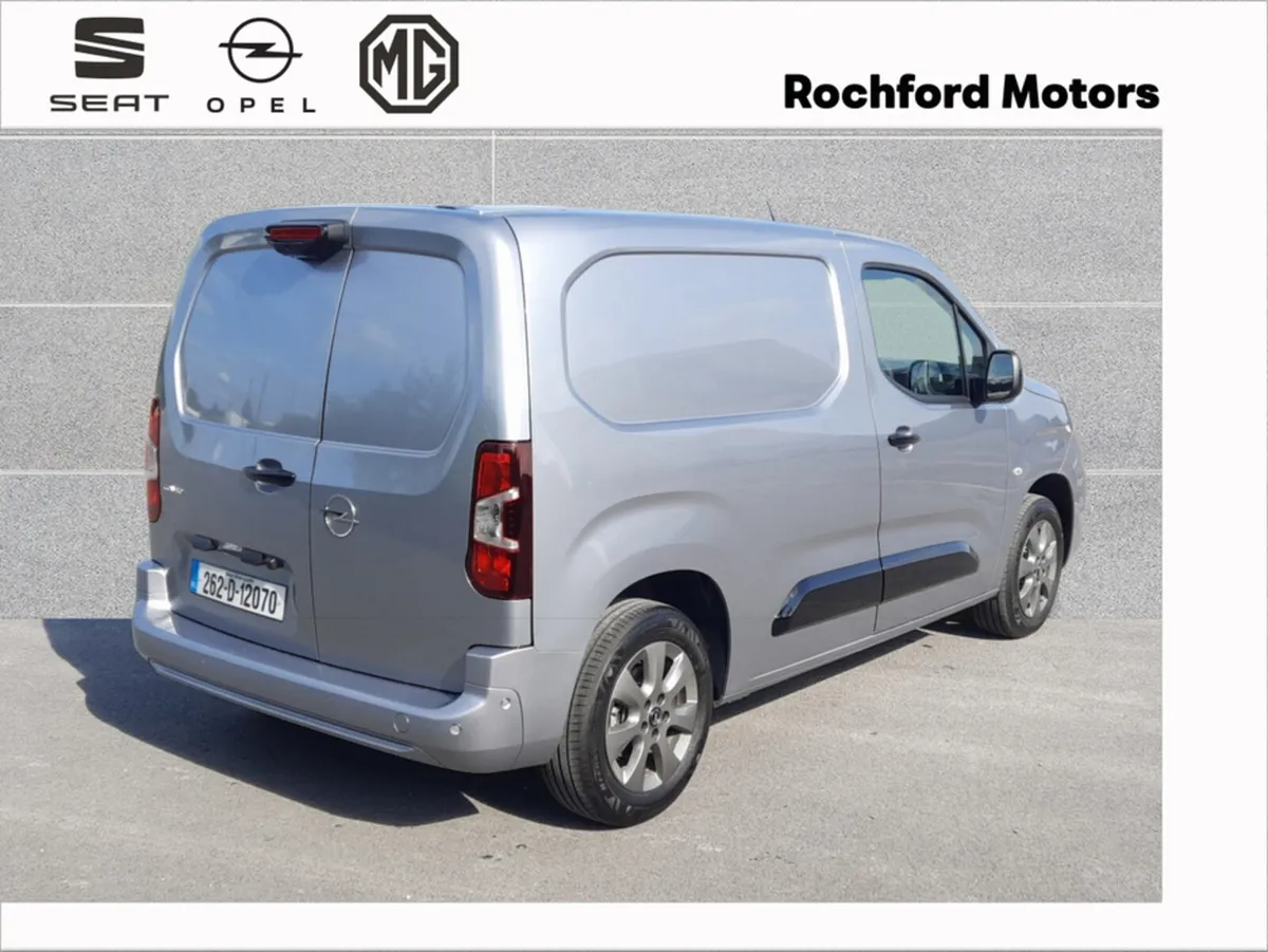 Opel Combo *ALLOYS* L1H1 Sportive 1.5 100HP - Image 4