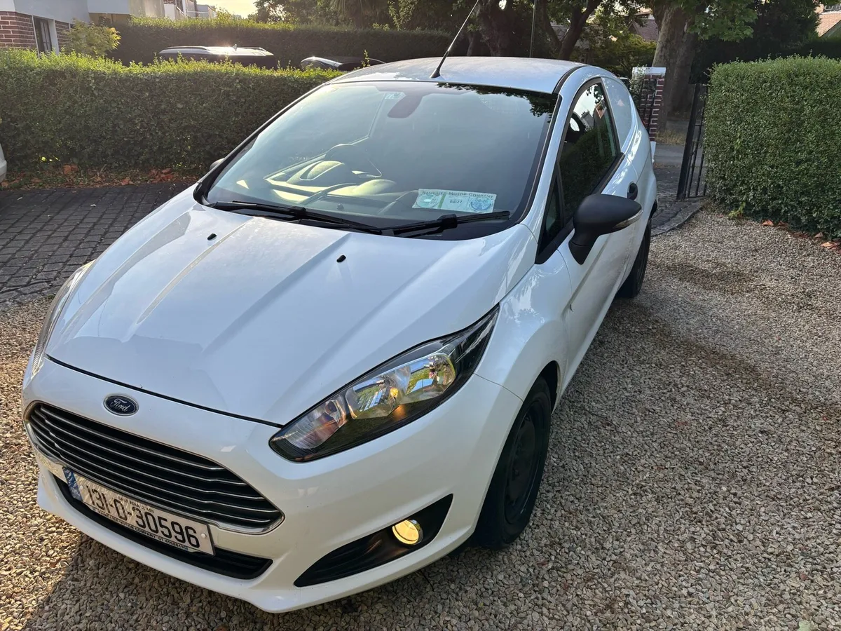 Ford Fiesta 1.6 TDCI Econetic Tech 3 Door - Image 4