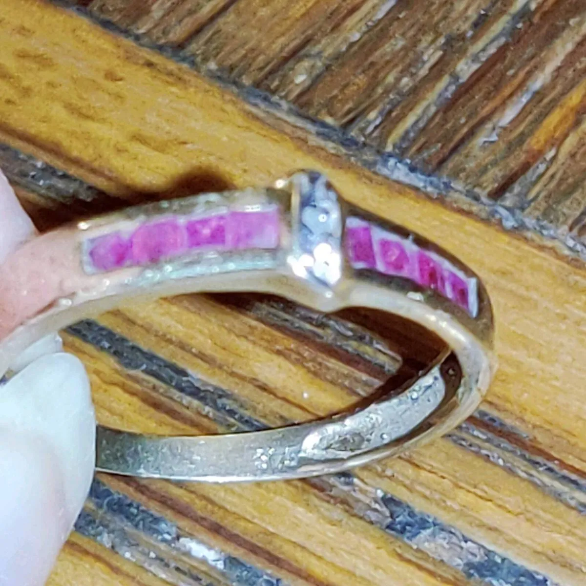 DIAMOND & RUBIES, 9CT WHITE Gold New Dress Ring ! - Image 1