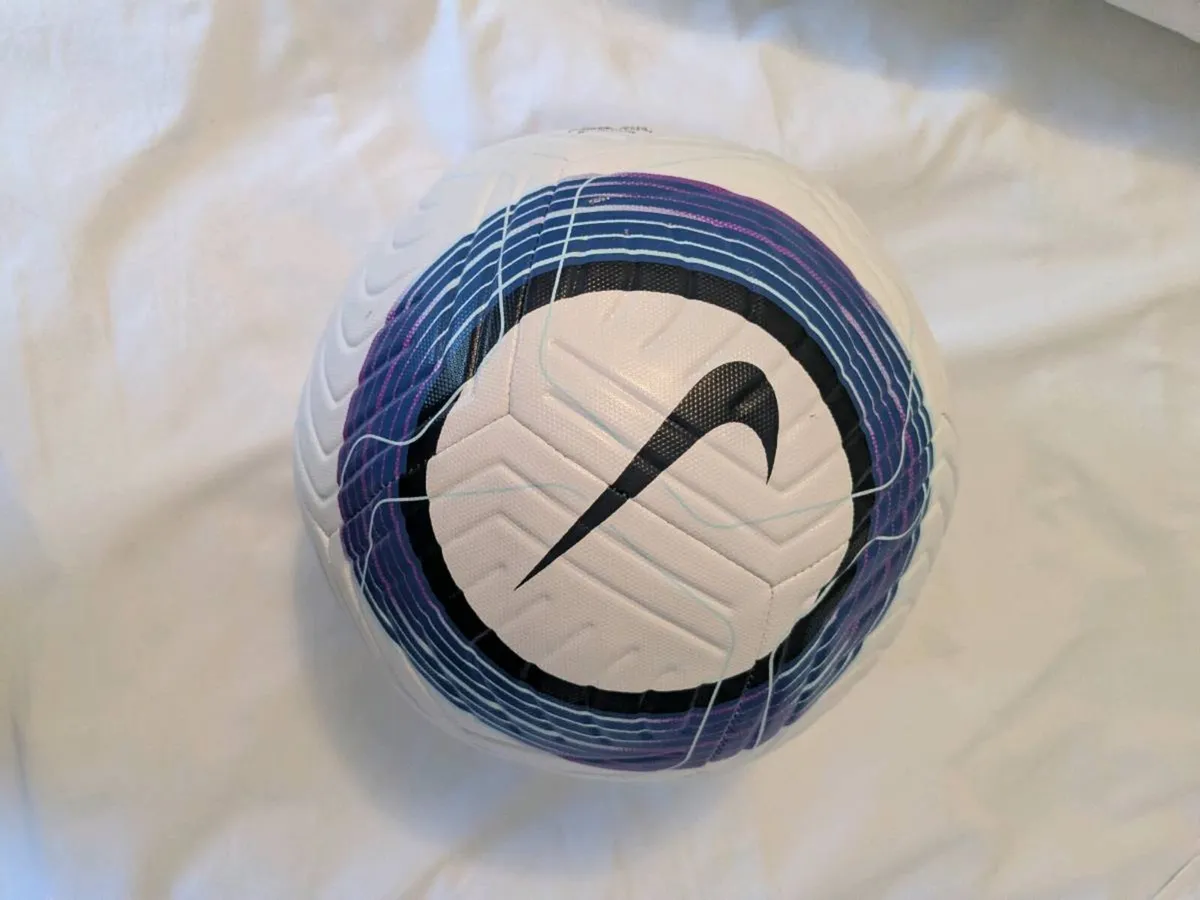 Nike Premier League football - Image 1