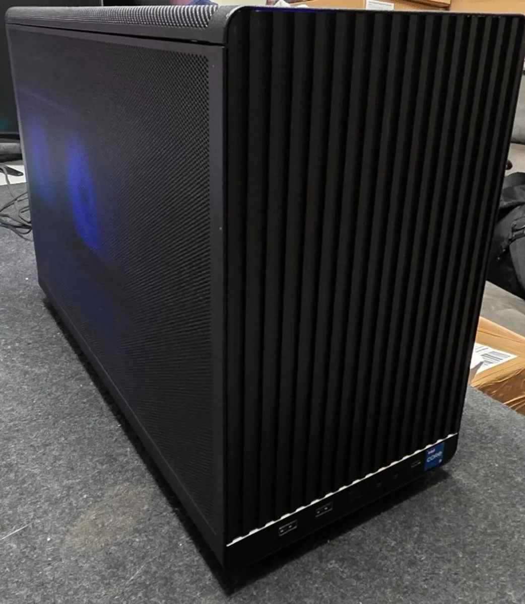 Lian Li i5-14Gen RTX 5060Ti Mini Gaming PC - Image 1