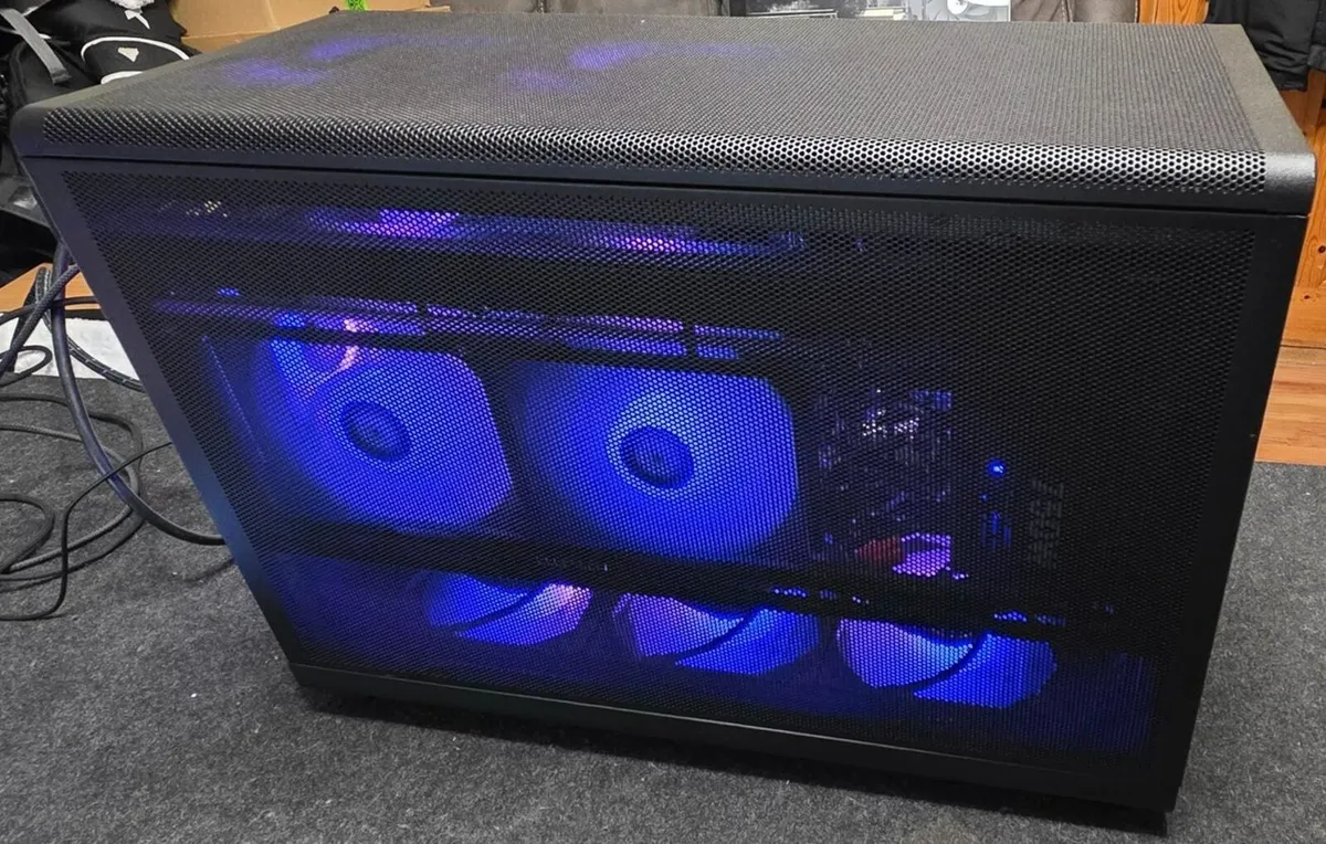 Lian Li i5-14Gen RTX 5060Ti Mini Gaming PC - Image 2