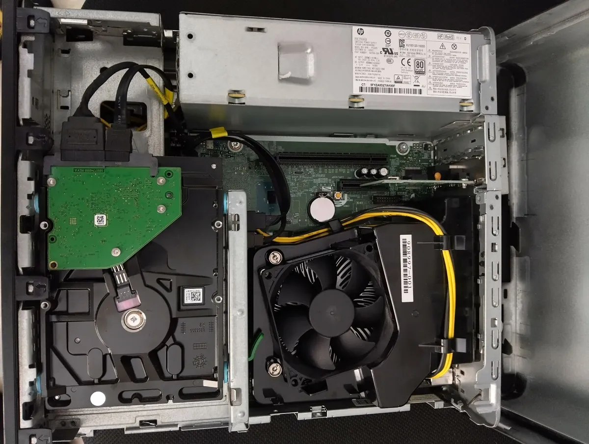 HP ProDesk 600 G3 SFF (i5 6th Gen) and power cable - Image 3