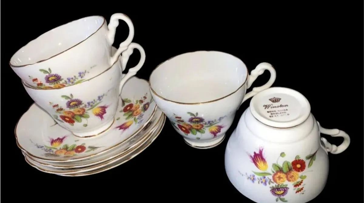 Vintage Winston Fine Bone China Teacups & Saucers - Image 4
