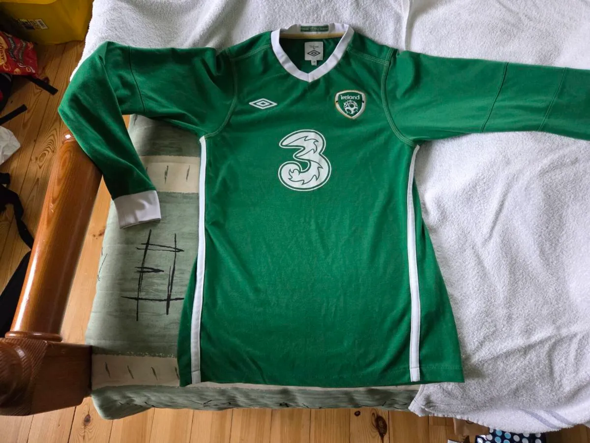 Ireland Football Home Jersey 2010 to 2011 Irish - Image 1