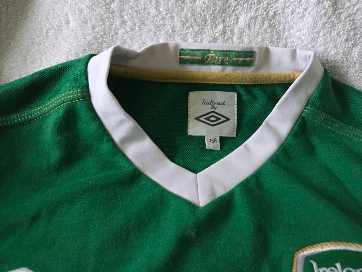 Ireland Football Home Jersey 2010 to 2011 Irish - Image 2