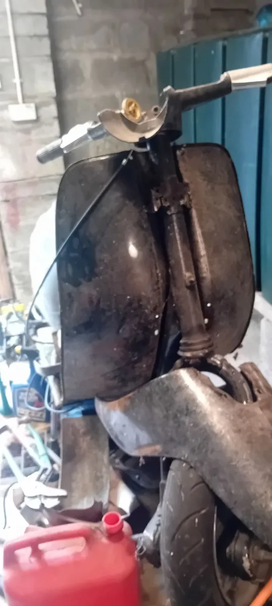 Vespa Scooter wanted - Image 4