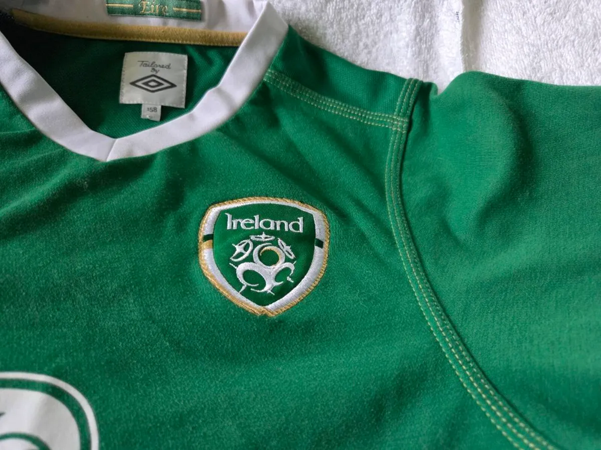 Ireland Football Home Jersey 2010 to 2011 Irish - Image 4