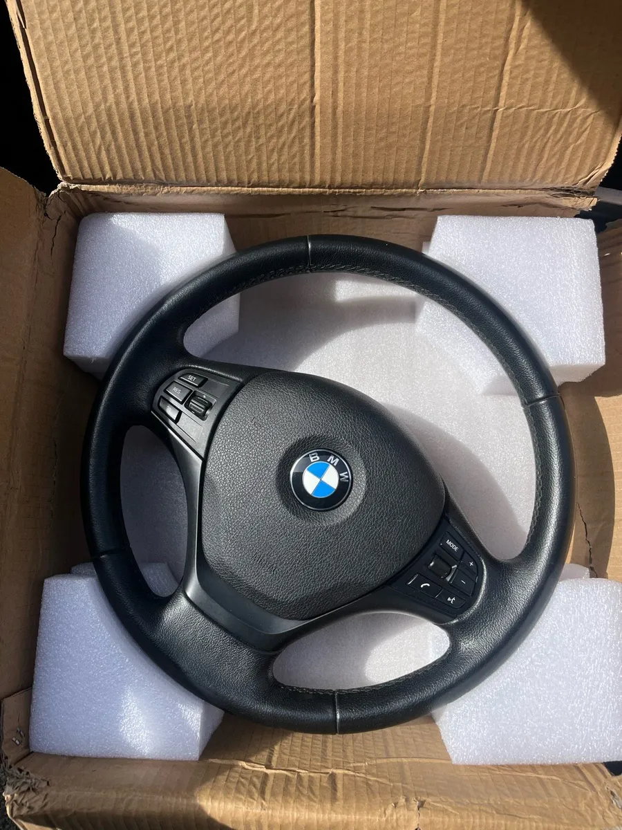 BMW F30 steering wheel - Image 1