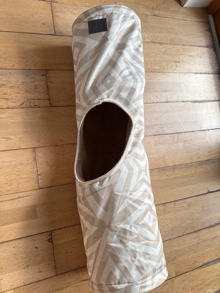 Kitten & litter box + cat items - Image 4