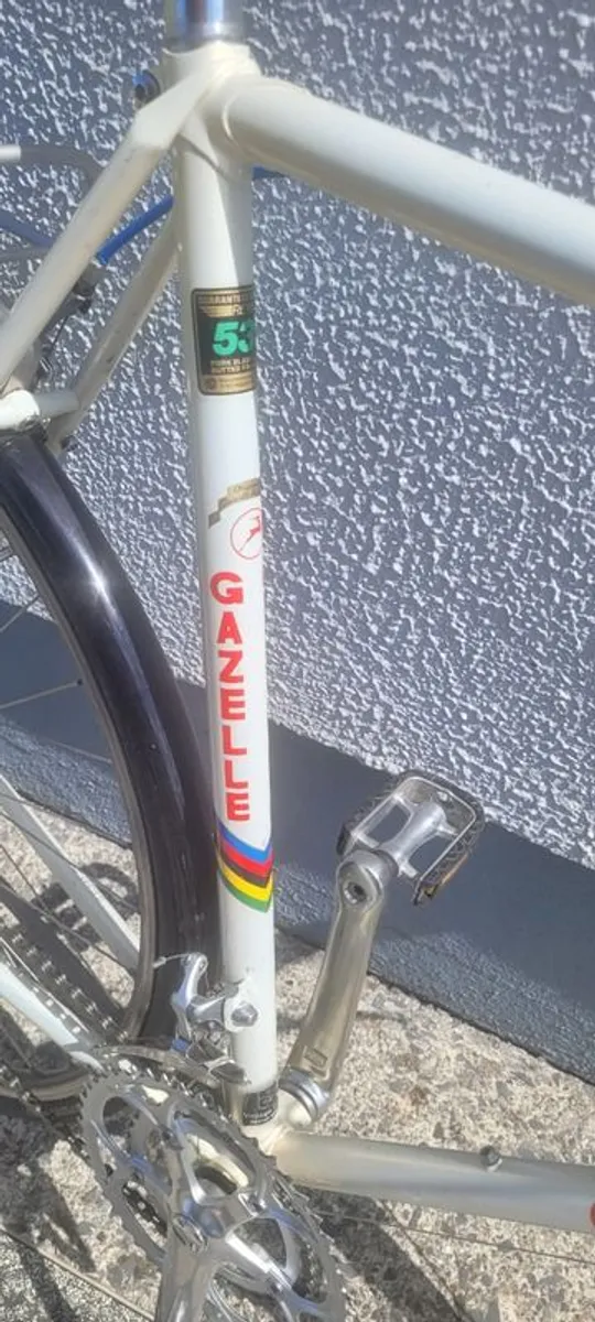 Vintage Bicycle - Image 3