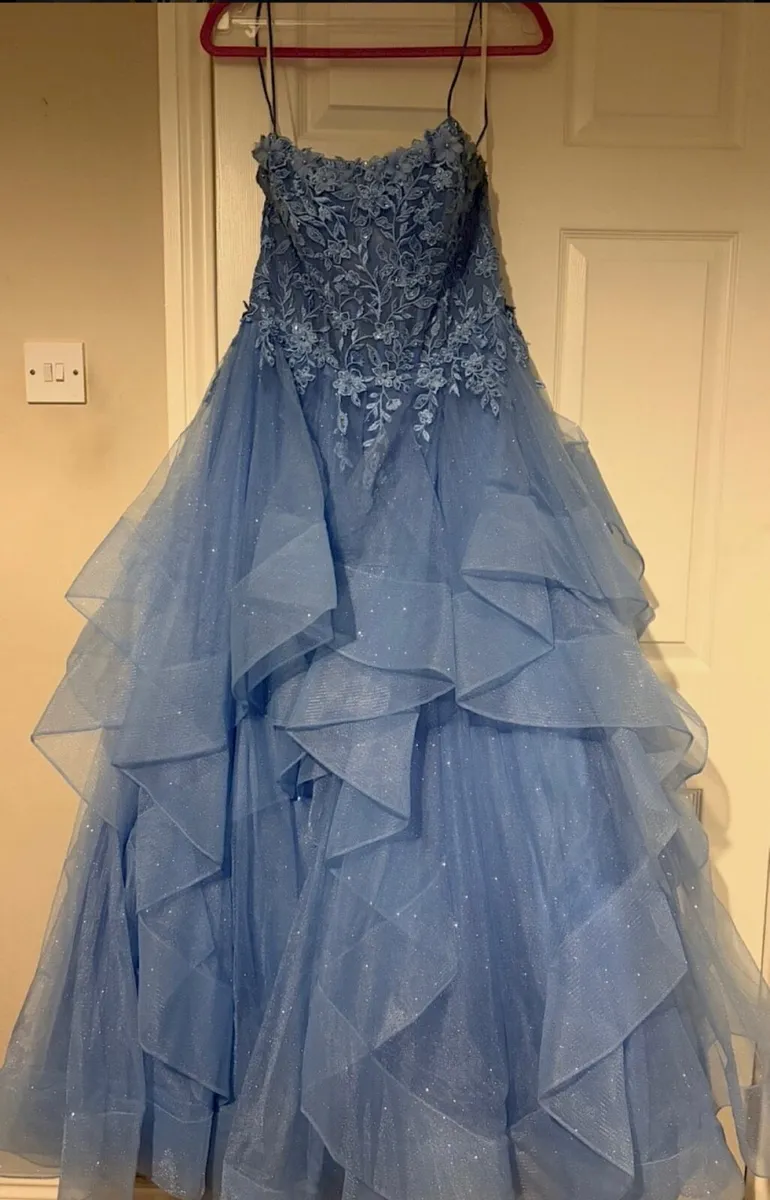 Debs dress - Image 2
