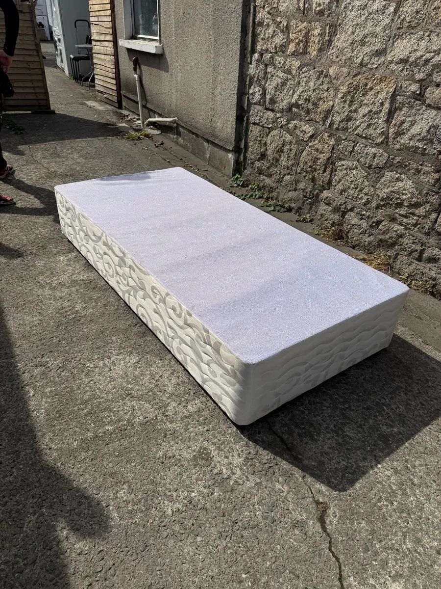 Mattress & Base / Bed / Single / Double / King / - Image 3
