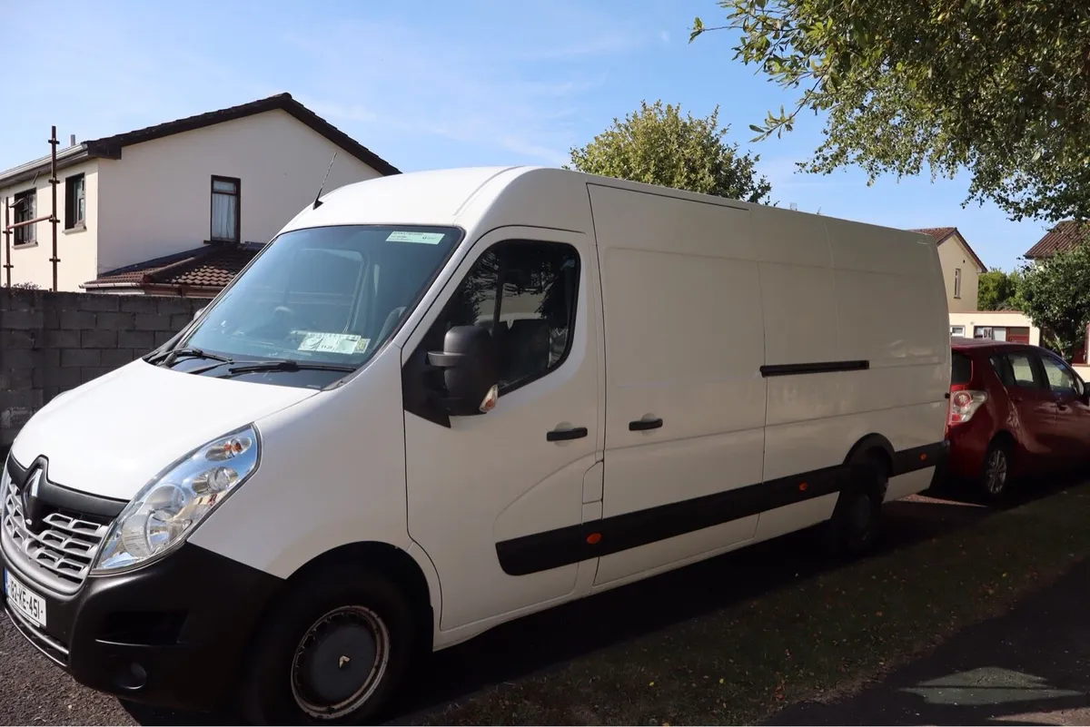 Renault Master - Image 1