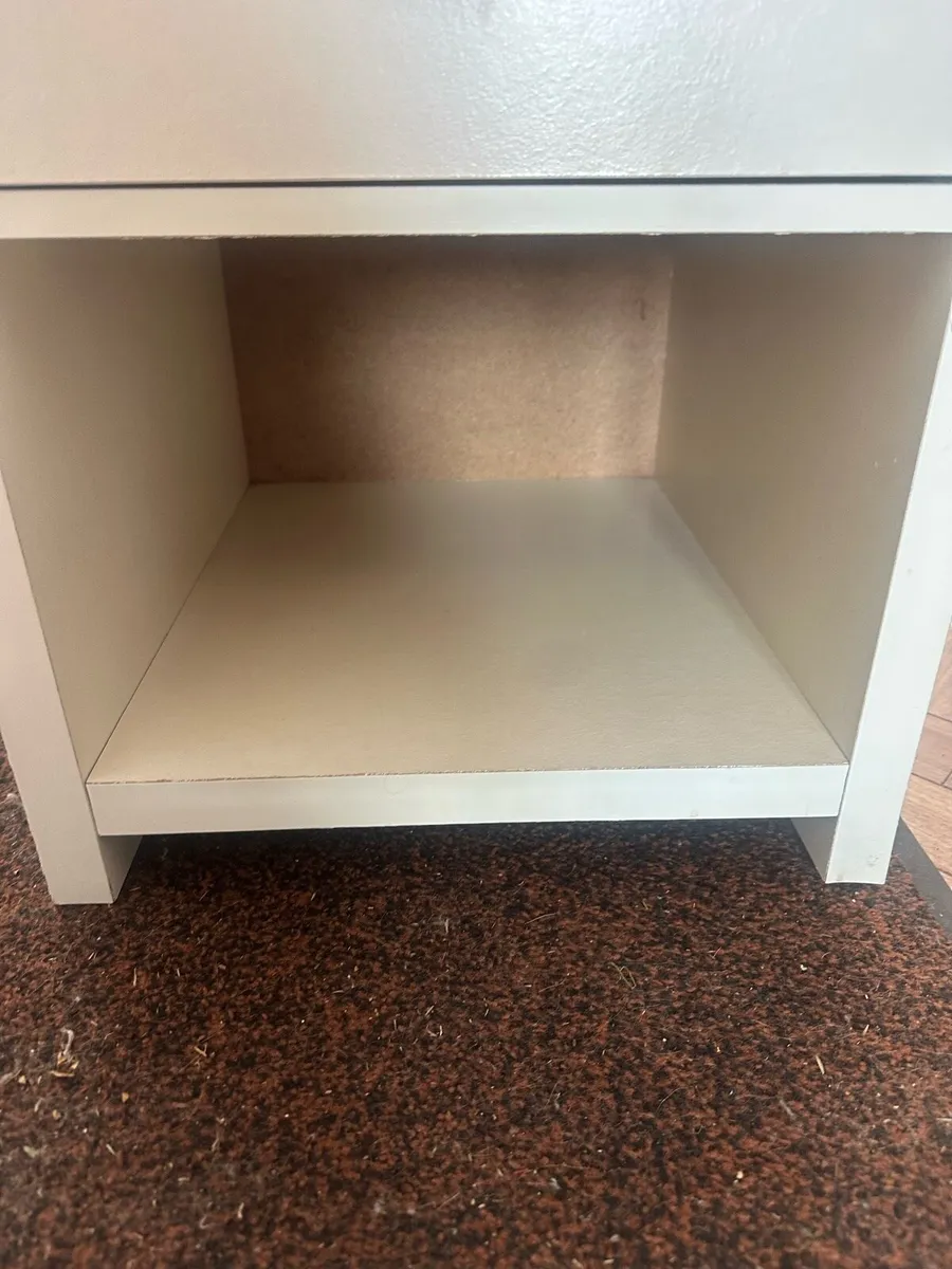 Cream & Oak Bedside Table - Image 3