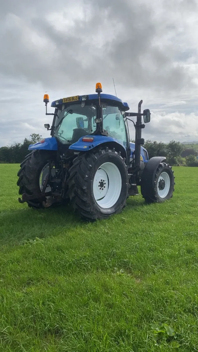 New Holland TS115A - Image 3