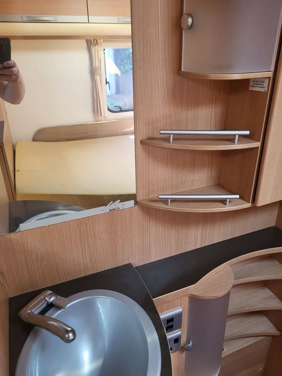 6 Berth Caravan for Sale - Immaculate Condition - Image 2
