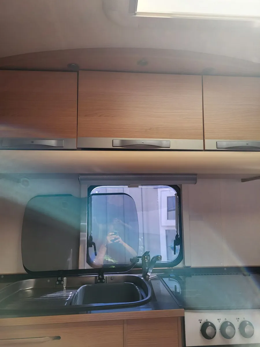 6 Berth Caravan for Sale - Immaculate Condition - Image 3