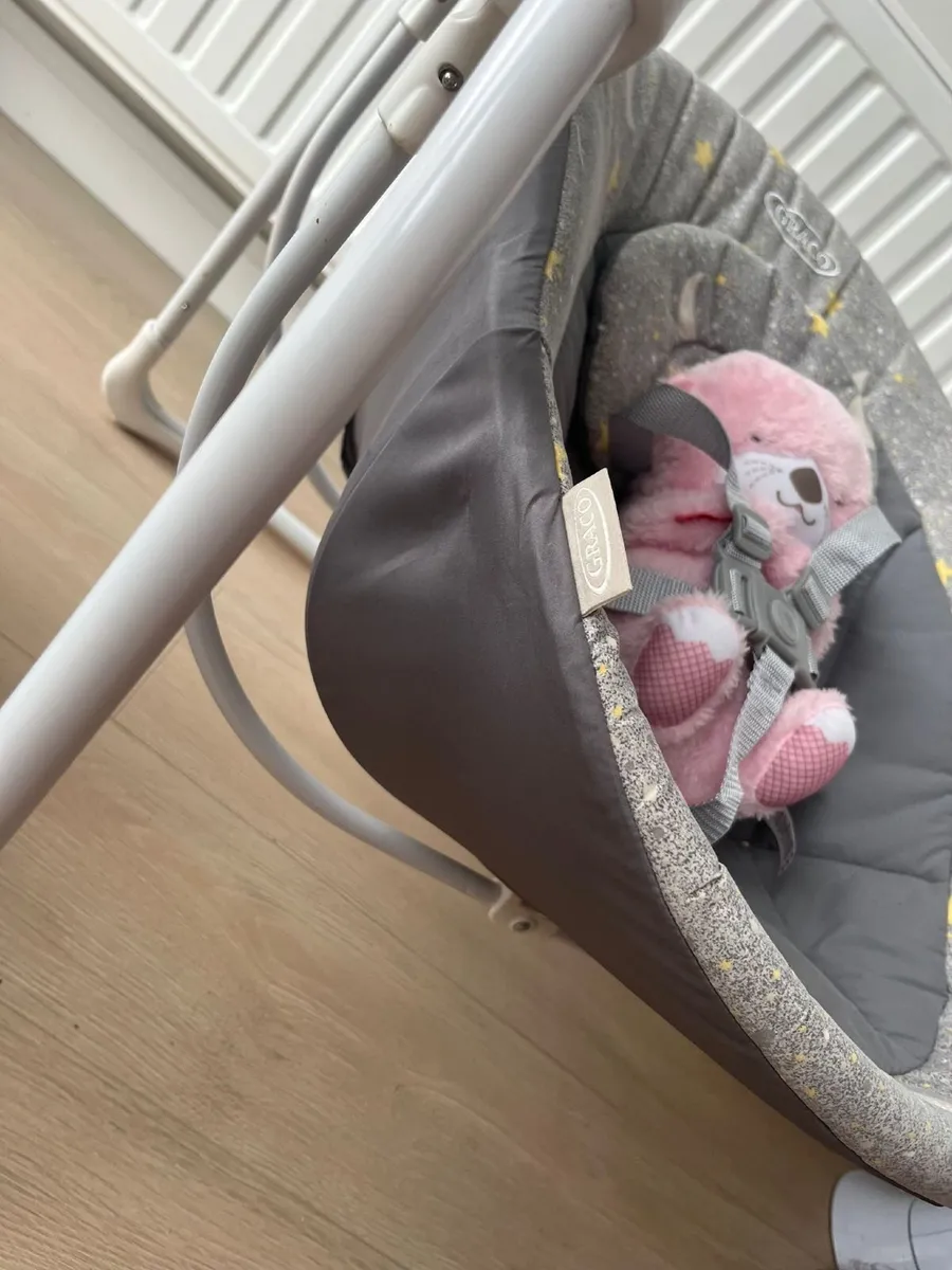 Graco baby swing free delivery! - Image 3