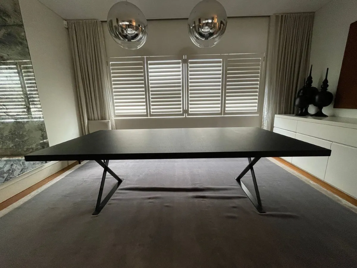 6 to 8 seat Dinning Table Brand new unopened - Image 3