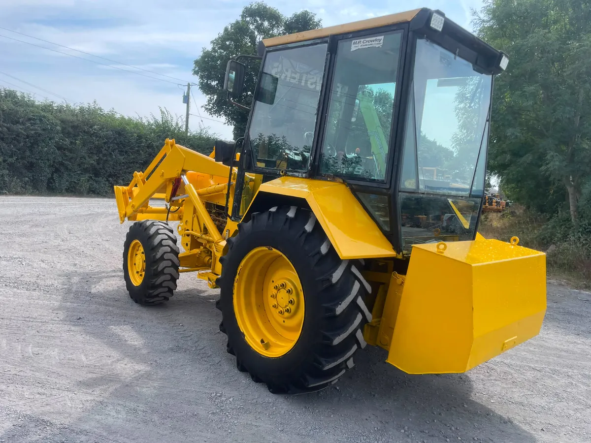 Massey Ferguson 50HX Digger Loader - Image 4