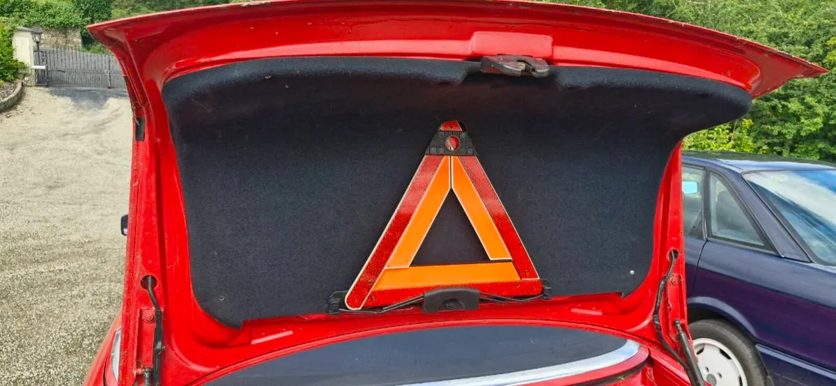 Audi 80 1.8E / 80 Cabriolet 2 0E ( hard to find ) - Image 3
