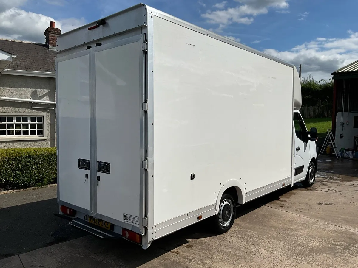 2022 Renault Master Lo Loader - Image 3