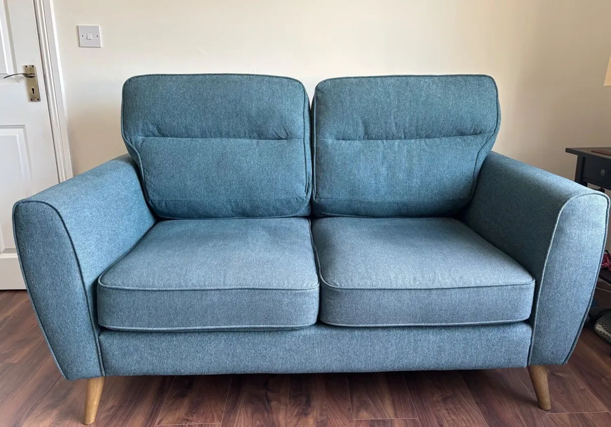 Couch - 2 seater - Image 1