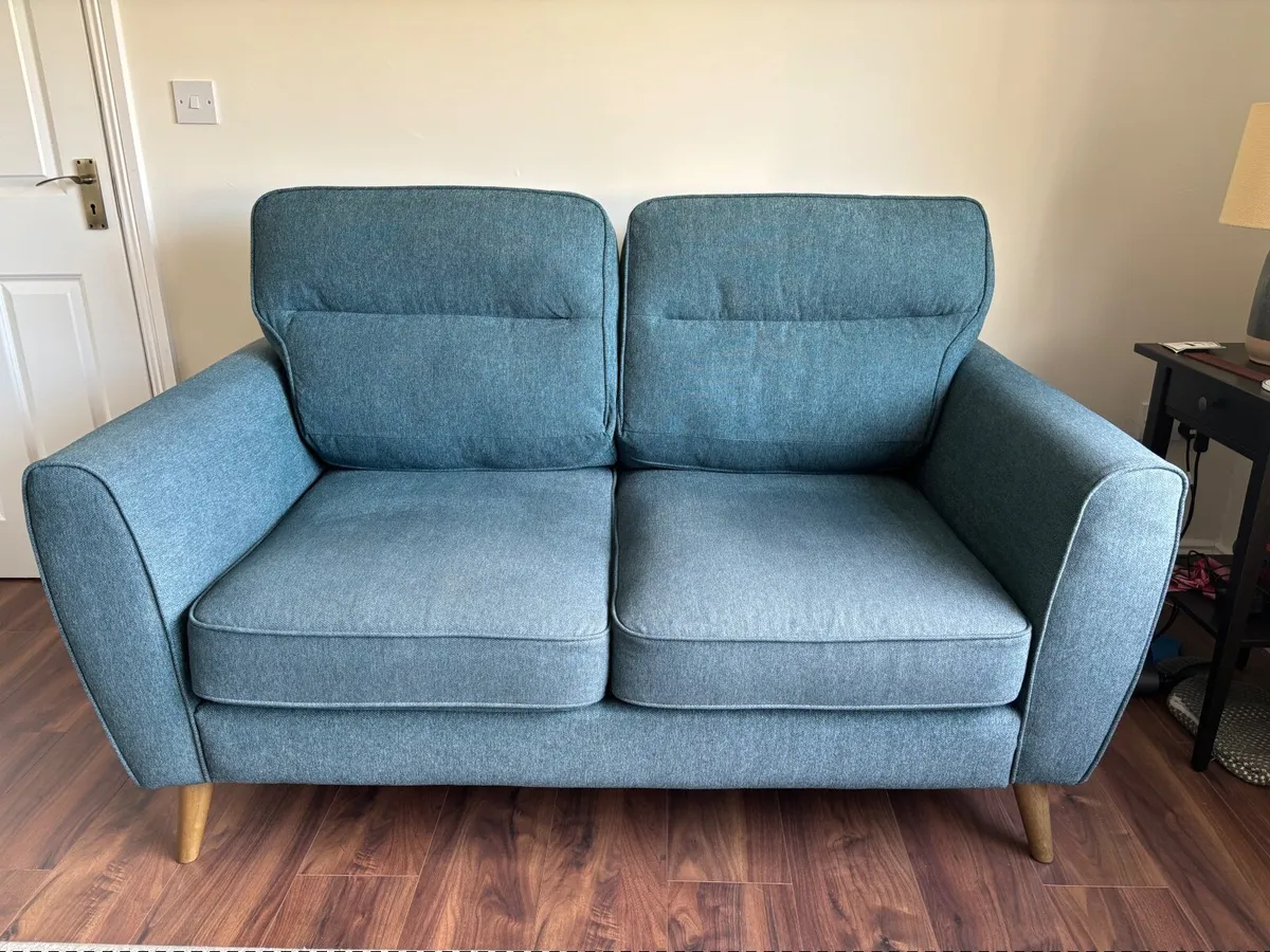Couch - 2 seater - Image 4