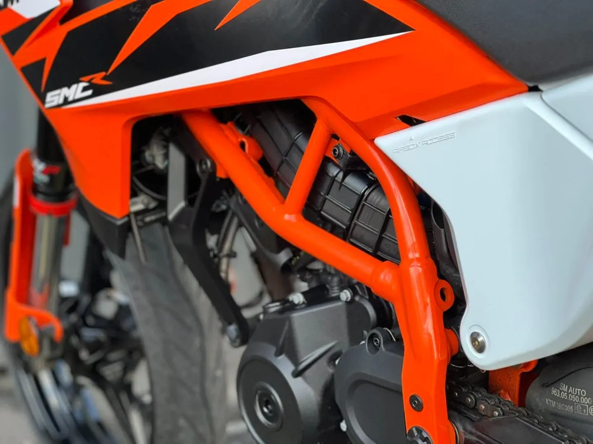 2025 KTM 125 SMCR - Image 4