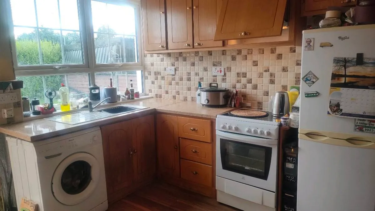Fitted kitchen - Image 1