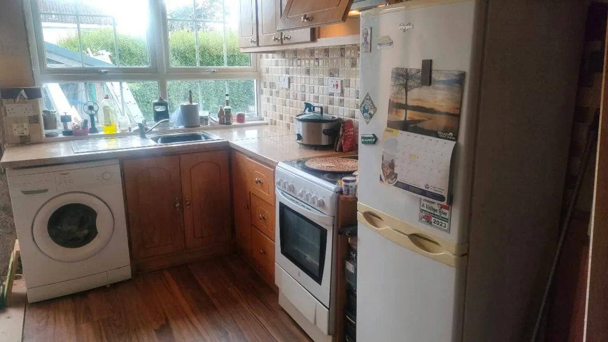 Fitted kitchen - Image 2