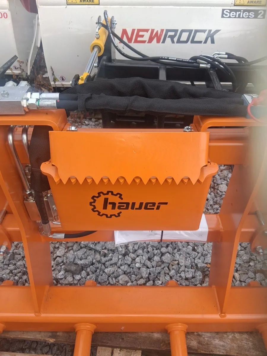 Hauer Bale Splitter - Image 1
