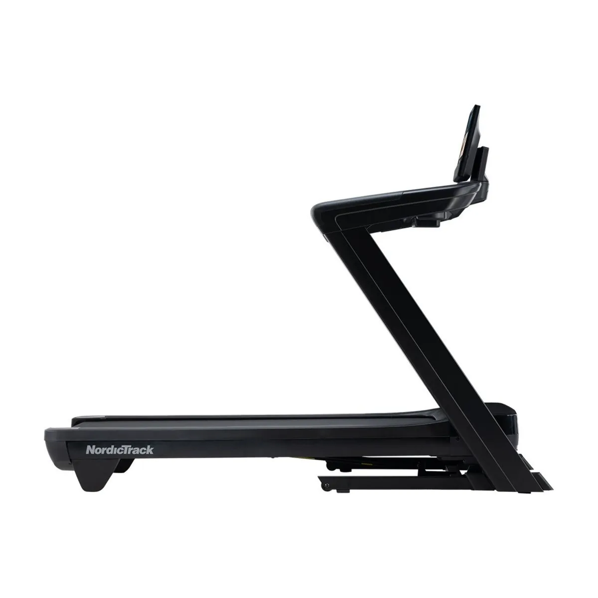 Nordictrack 1750 treadmill-Free delivery - Image 1