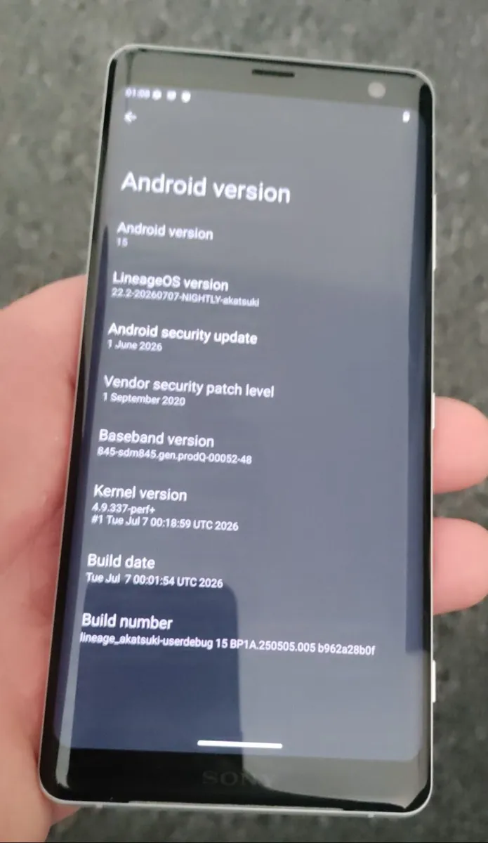 Sony xperia xz3 - Image 2
