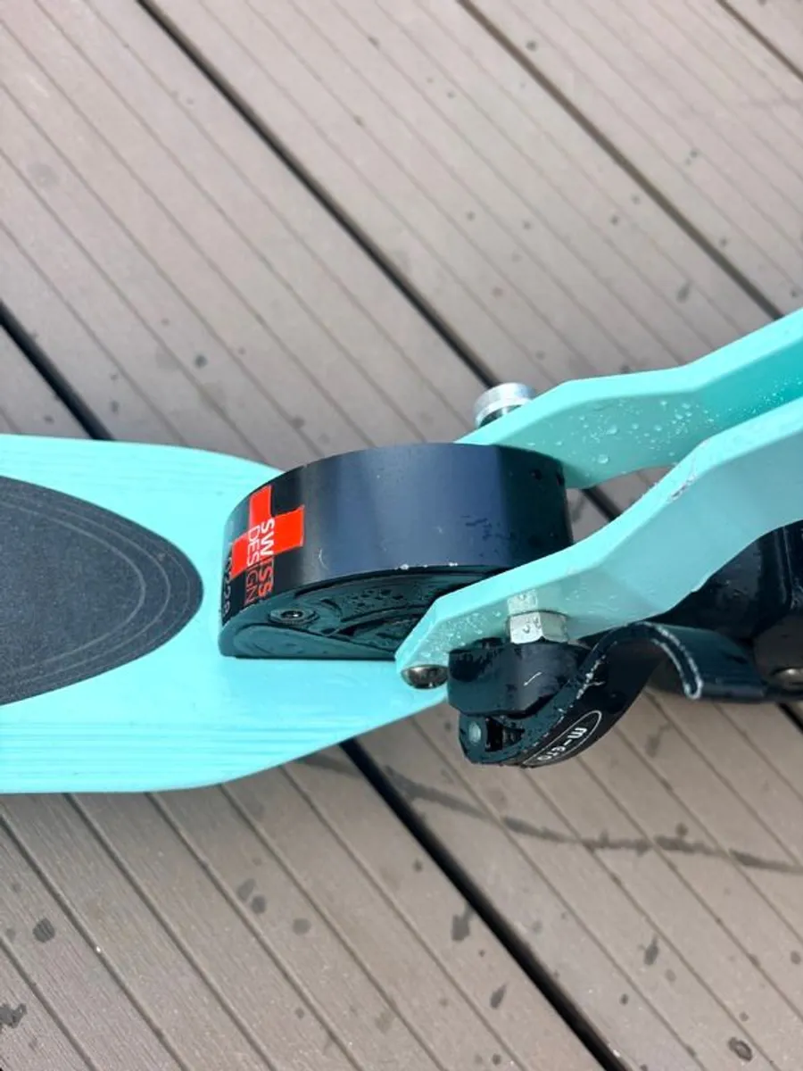 MICRO Sprite Deluxe Scooter - Image 3