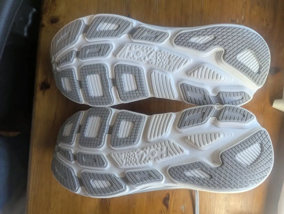 NEW BONDI 7 HOKA TRAINERS - Image 2