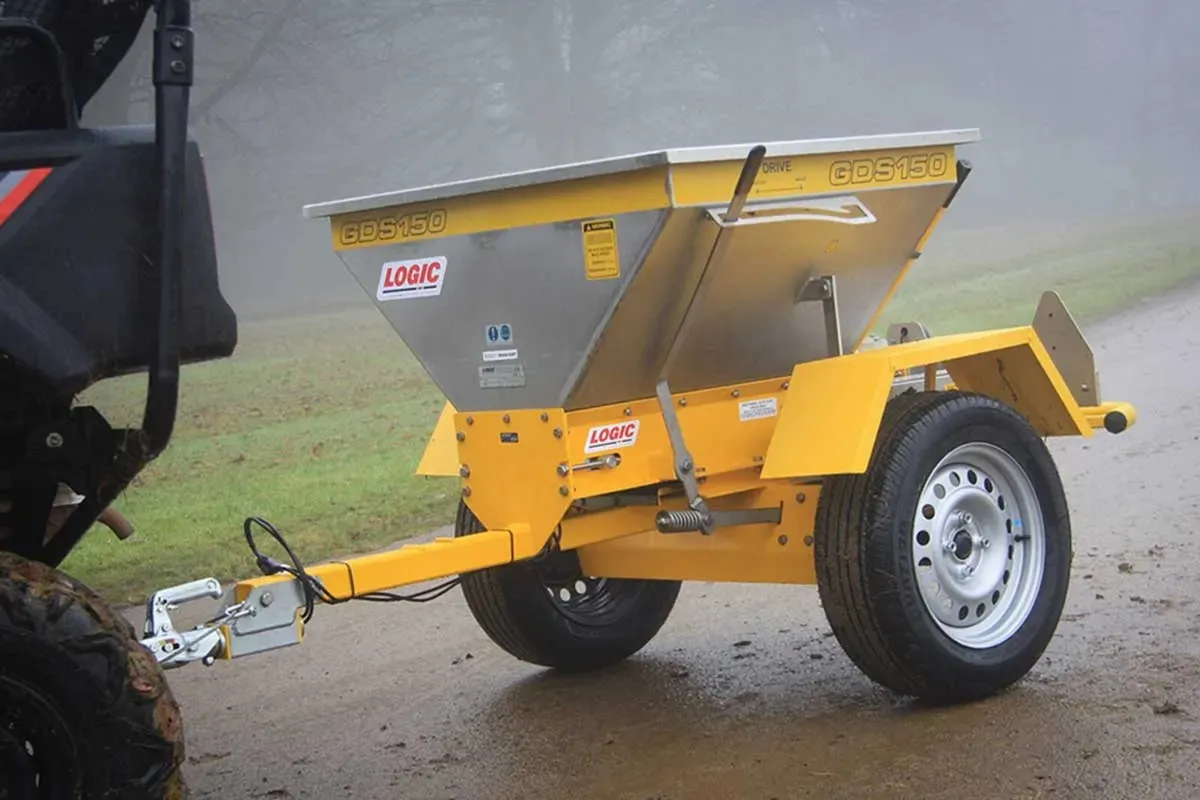 Logic GDS150 Salt Spreader - Image 2