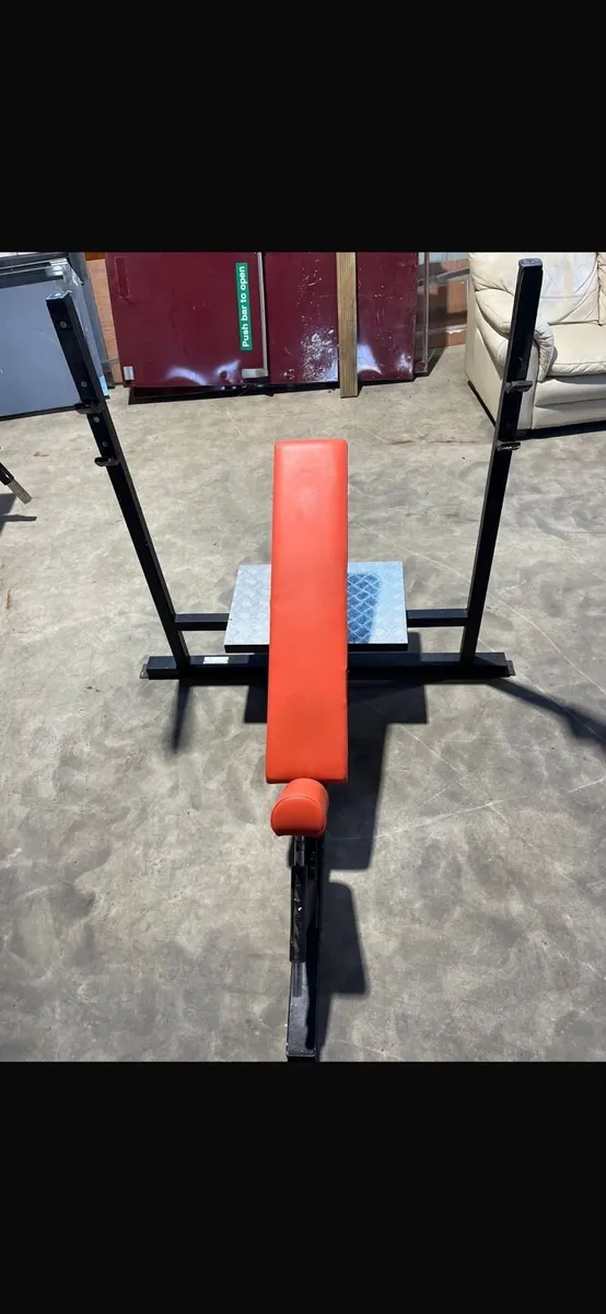 Gym equipment - Image 1