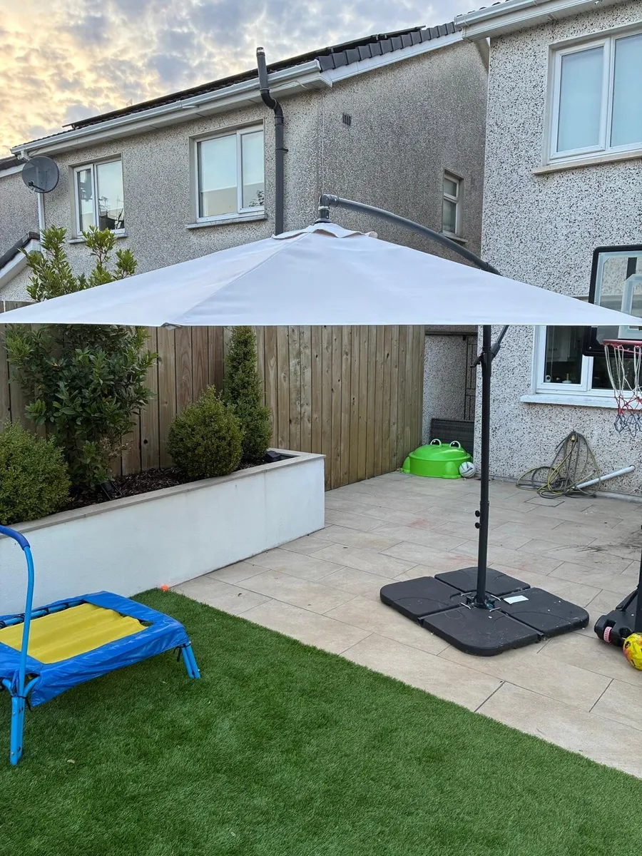 Parasol/ Garden Umberella - Image 1