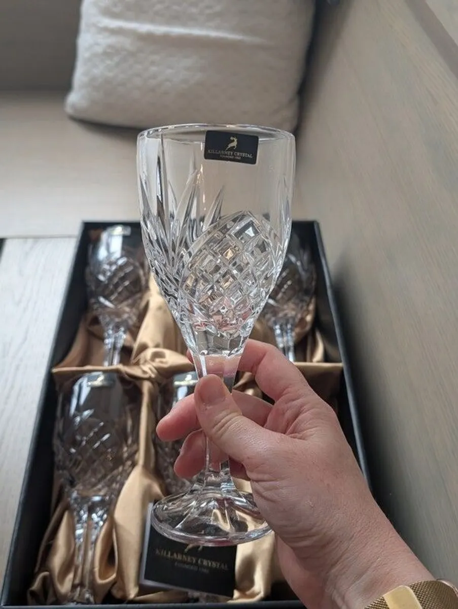 Killarney Crystal wine glasses set of 6 - Image 2