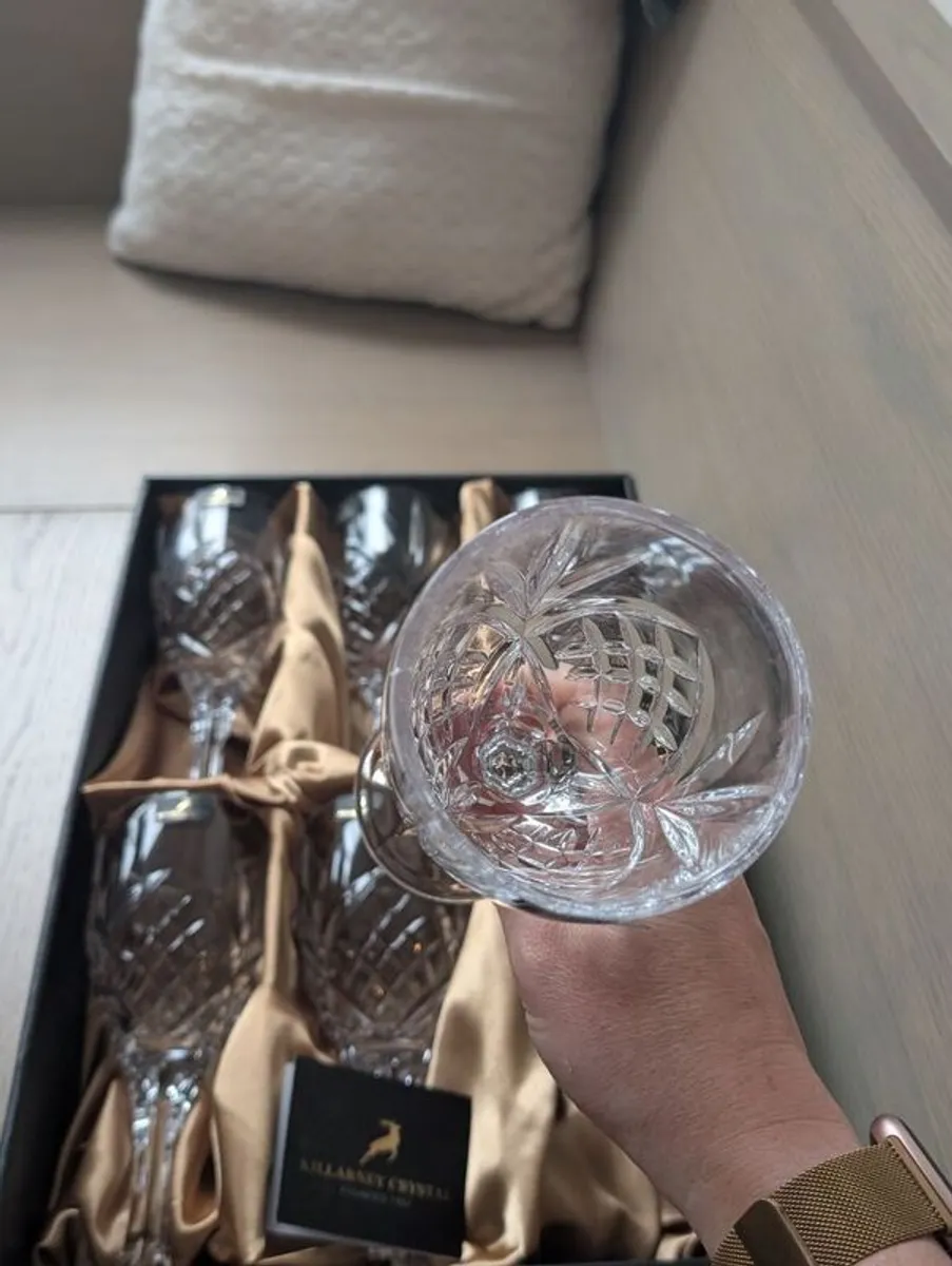 Killarney Crystal wine glasses set of 6 - Image 4