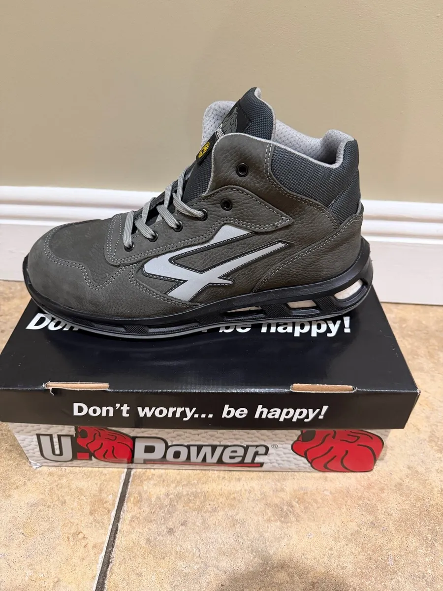 Steel toe cap boots - Image 1