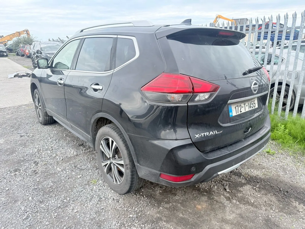 17 Nissan Xtrail 1.6d DAMAGE REPAIRABLE - Image 3