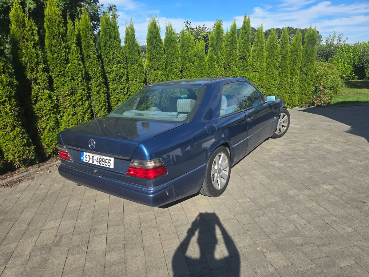 Mercedes-Benz Other 1990 - Image 4