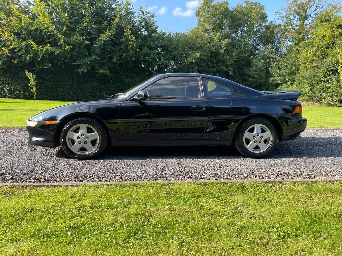 Toyota MR2 - Image 3