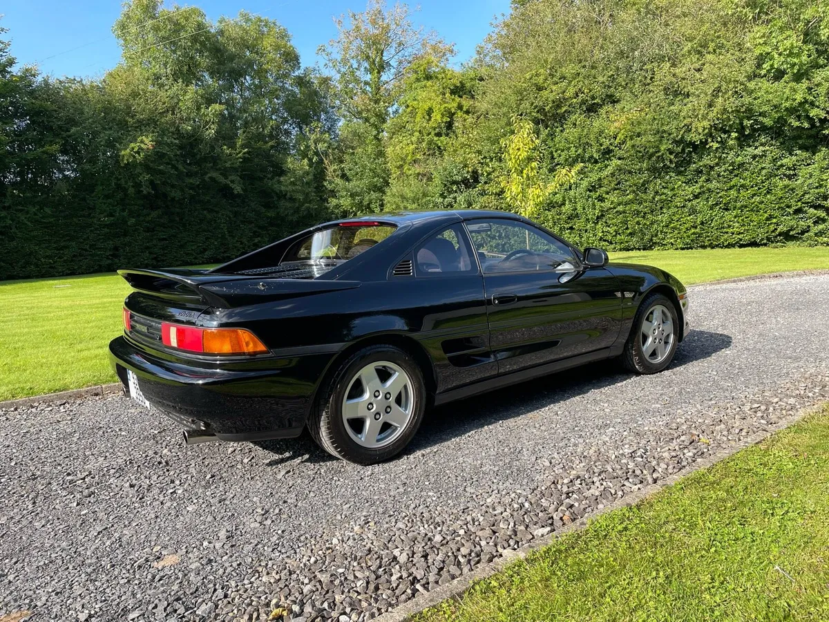 Toyota MR2 - Image 1
