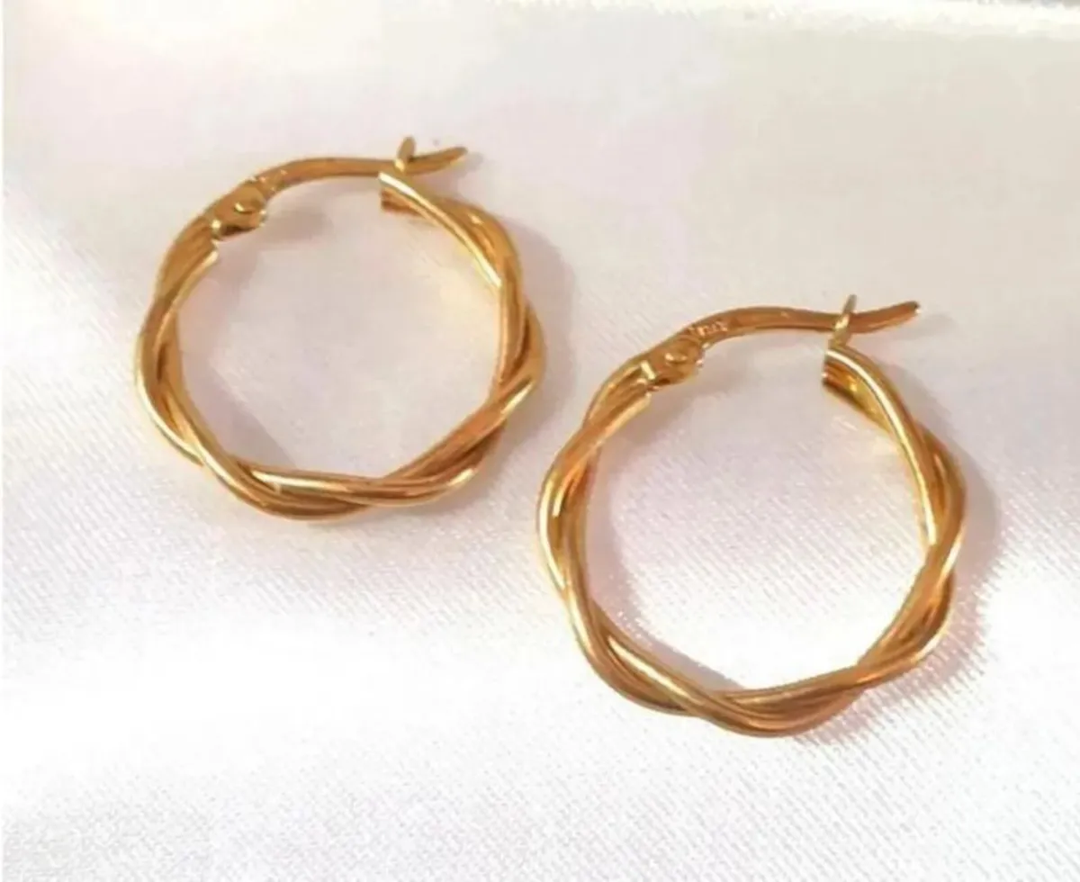 Vintage Hallmarked 9ct Gold Twist Earrings - Image 3