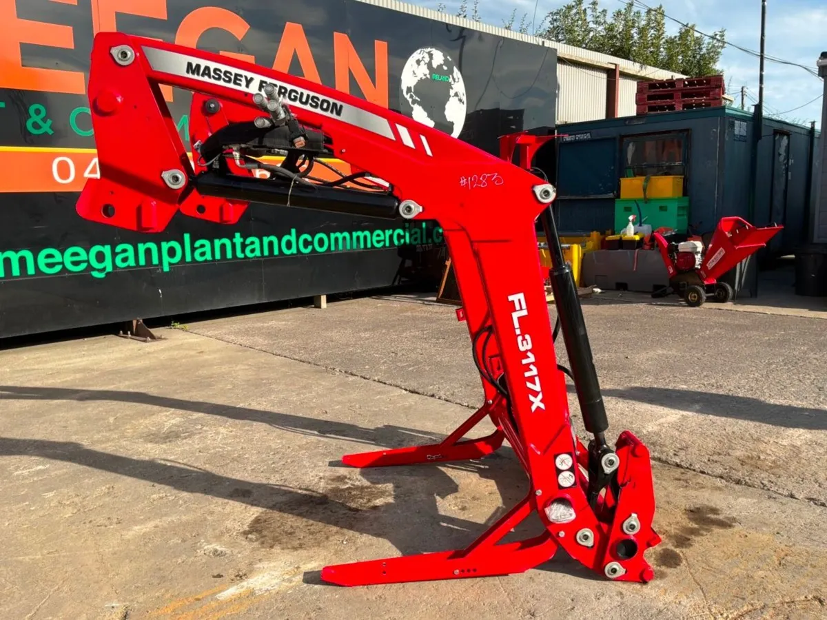 New / unused Massey Ferguson FL3117x front loader. - Image 3
